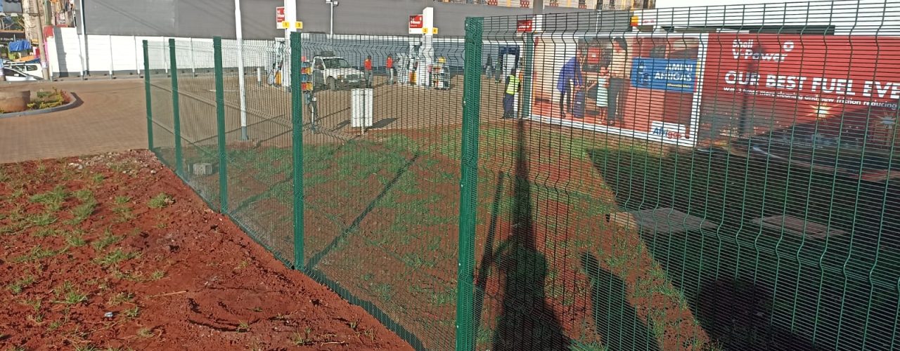 Electric Fence Cost Per Metre in Kenya (2026): Wall-Top vs Free-Standing